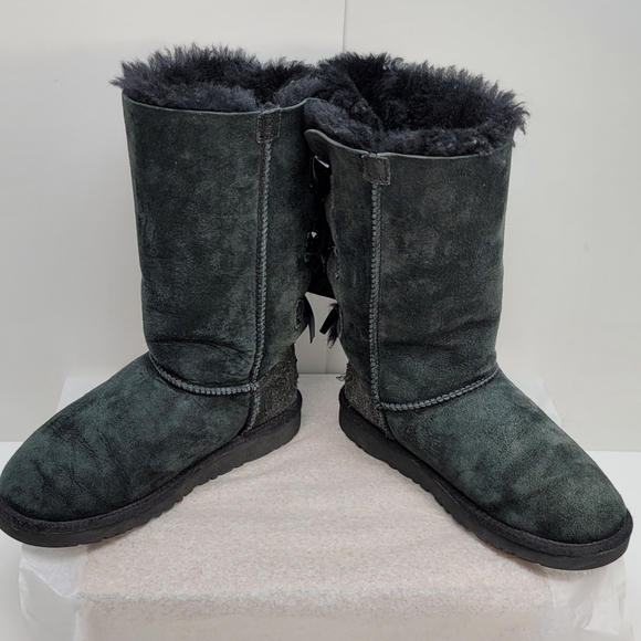 UGG Australia Bailey bow tall boot size 3 kids - Picture 6 of 11